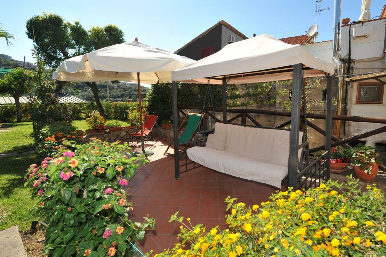 Casa Vacanze Chery Соренто Екстериор снимка